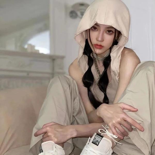 两个人一双手